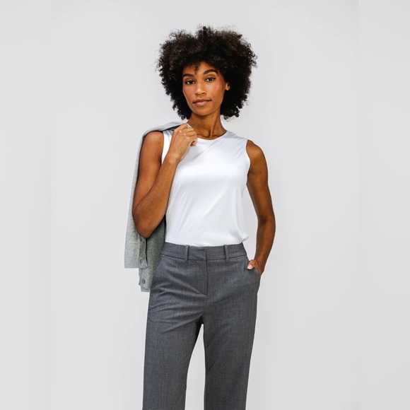 New - Ministry of Supply White Luxe Touch Tank - Picture 5 of 8